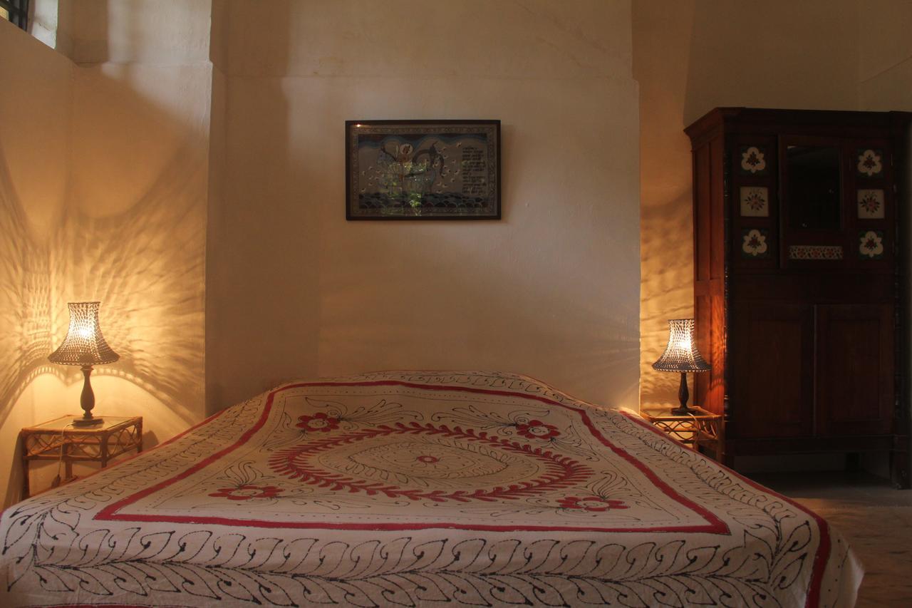 Isai Ambalam Guest House Pondicherry Exterior photo
