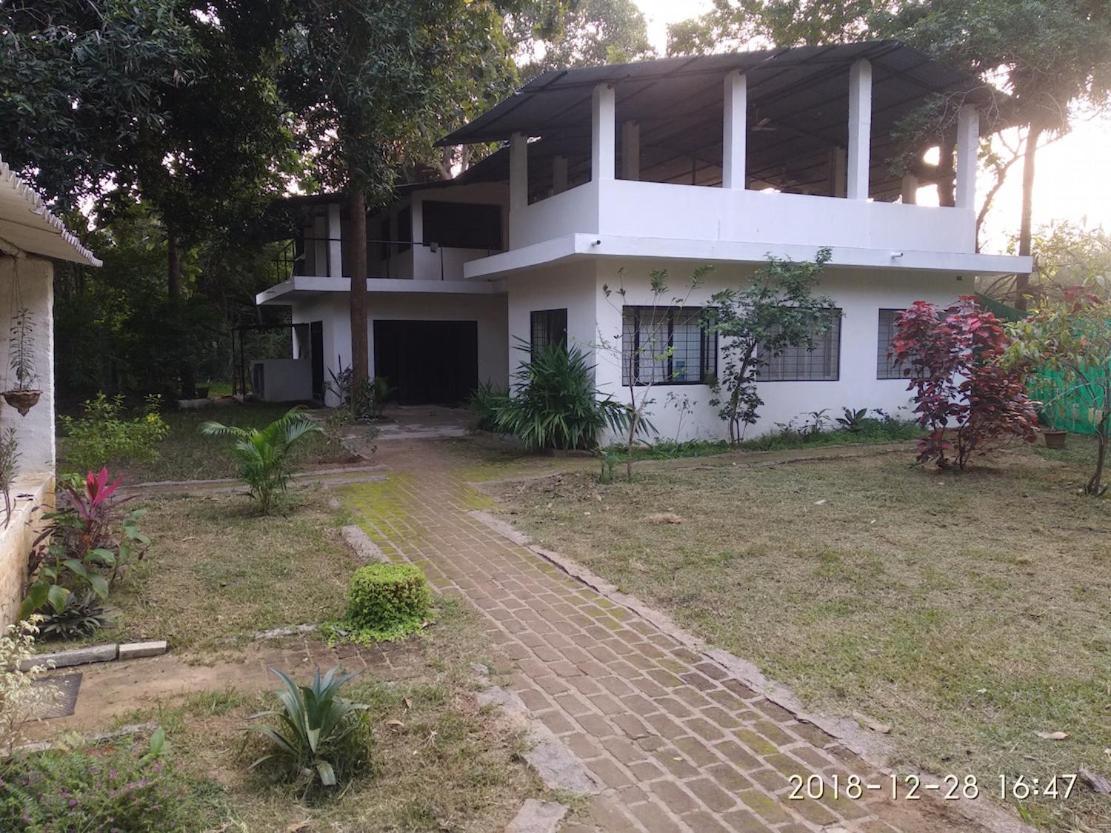 Isai Ambalam Guest House Pondicherry Exterior photo